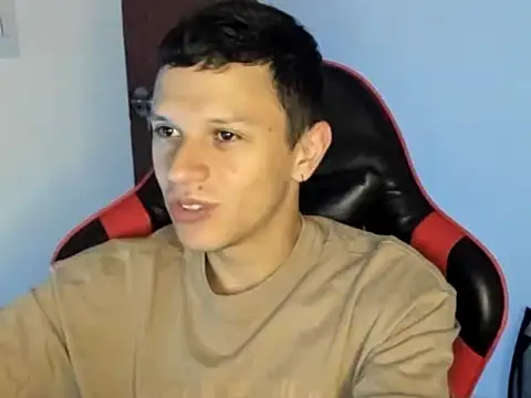 Snapshot of goodboy69l chatting on 05/10/26, 03:06 goodboy69l online show from 05/10/26, 03:06