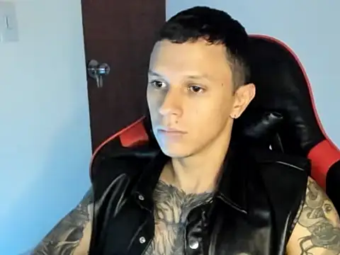 Snapshot of goodboy69l chatting on 06/04/26, 05:52 goodboy69l online show from 06/04/26, 05:52