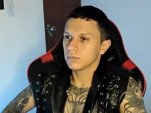 Snapshot of goodboy69l chatting on 06/10/26, 12:22 goodboy69l online show from 06/10/26, 12:22