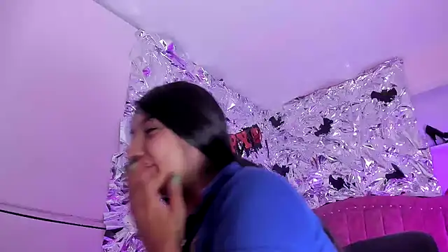 SarahStones online show from 10/24/25, 04:31