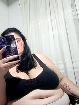 Madisonpalacio online show from 01/07/25, 03:24