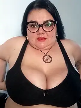 Snapshot of Madisonpalacio chatting on 11/14/25, 06:39 Madisonpalacio online show from 11/14/25, 06:39