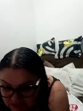 Snapshot of Madisonpalacio chatting on 11/22/25, 12:20 Madisonpalacio online show from 11/22/25, 12:20