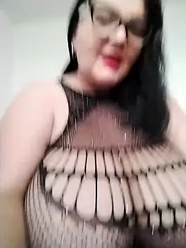 Madisonpalacio online show from 05/04/26, 06:04