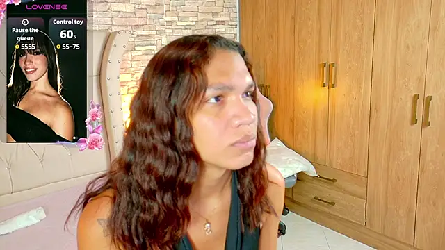 Sara-Smith- online show from 07/11/26, 11:24