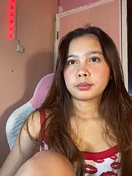 Snapshot of ursweet_babygirl chatting on 03/08/26, 04:33 ursweet babygirl online show from 03/08/26, 04:33