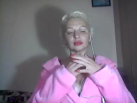 Snapshot of MaryJane441 chatting on 10/31/25, 09:05 MaryJane441 online show from 10/31/25, 09:05