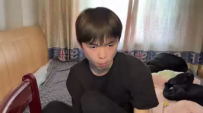 xiaottt1918 online show from 01/07/25, 08:03