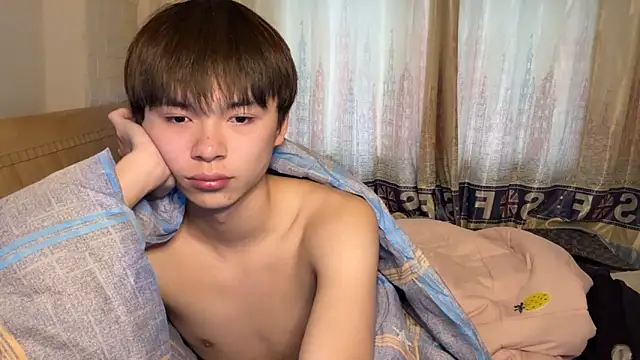 xiaottt1918 online show from 01/11/25, 09:36