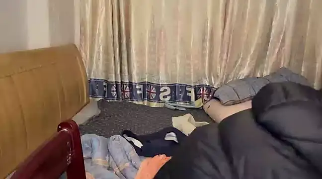 xiaottt1918 online show from 01/12/25, 10:23