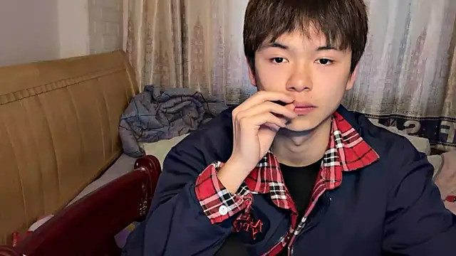 xiaottt1918 online show from 01/17/25, 09:49