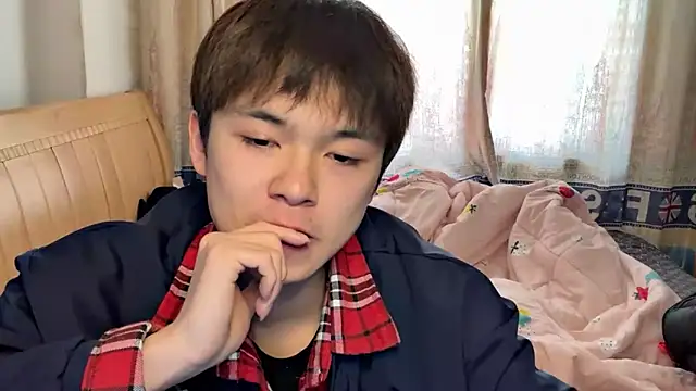 xiaottt1918 online show from 01/18/25, 08:20