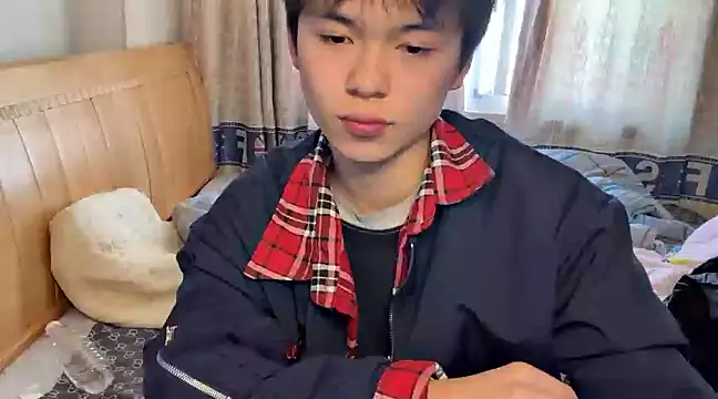 xiaottt1918 online show from 01/20/25, 08:19