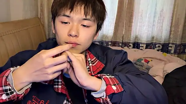 xiaottt1918 online show from 01/23/25, 08:57