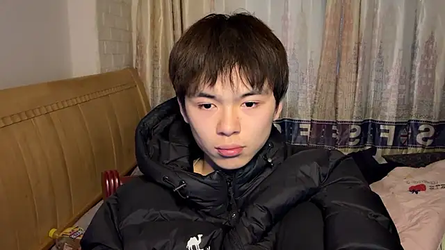 xiaottt1918 online show from 01/25/25, 09:47