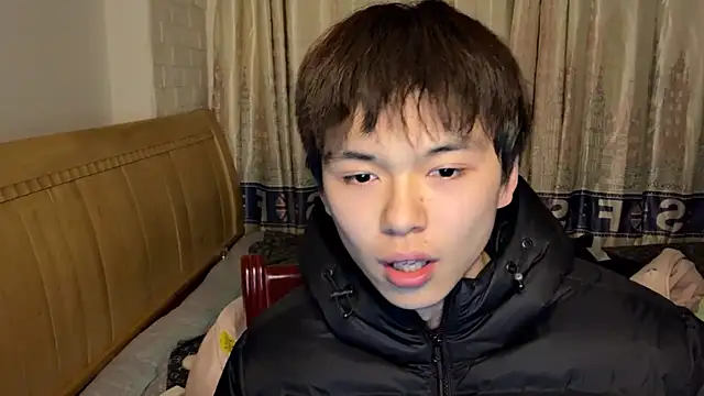 xiaottt1918 online show from 01/25/25, 12:47