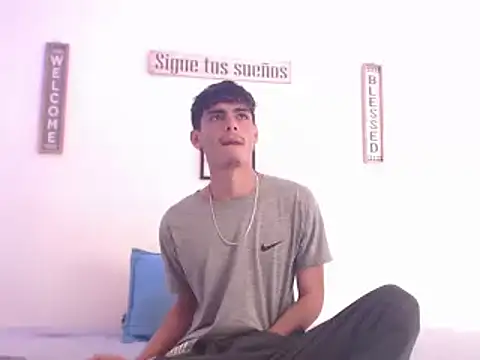 harrytomson 1 online show from 12/28/24, 03:04