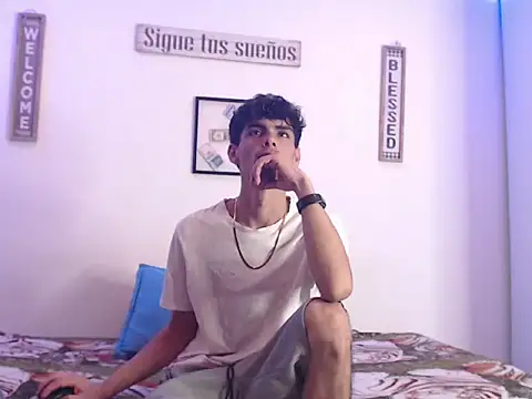 harrytomson 1 online show from 01/23/25, 06:28