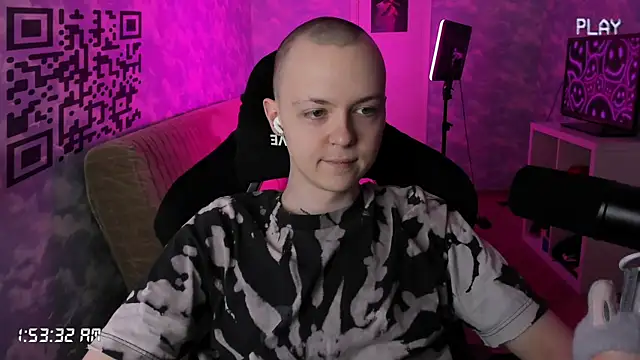 charonbaby1 online show from 12/04/25, 10:51