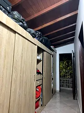 Snapshot of zoe_roux21 chatting on 10/25/25, 03:14 zoe roux21 online show from 10/25/25, 03:14