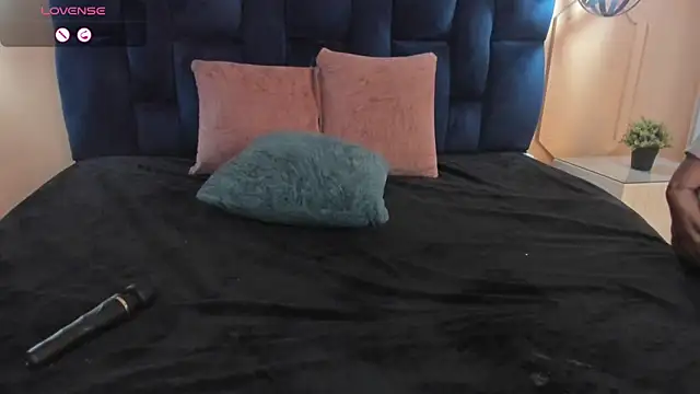 Snapshot of Yazmin_rouse chatting on 01/16/25, 05:12 Yazmin rouse online show from 01/16/25, 05:12