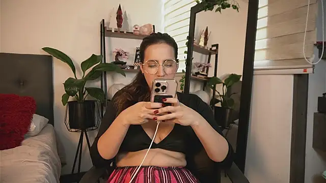 alexajhonsonsof online show from 12/12/24, 12:12