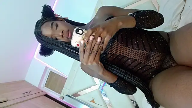 Snapshot of vahileht_smith chatting on 01/11/25, 05:10 vahileht smith online show from 01/11/25, 05:10