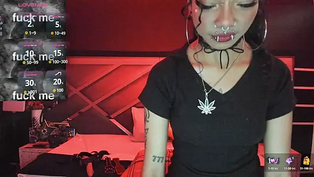 Snapshot of SexyNaf chatting on 09/27/25, 07:19 SexyNaf online show from 09/27/25, 07:19