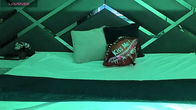 Snapshot of SexyNaf chatting on 10/07/25, 07:33 SexyNaf online show from 10/07/25, 07:33