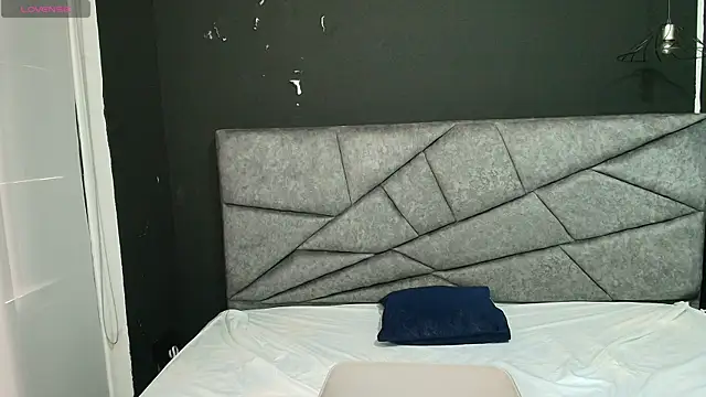 Snapshot of SexyNaf chatting on 10/22/25, 04:51 SexyNaf online show from 10/22/25, 04:51