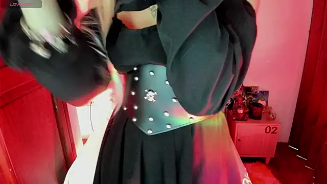 Snapshot of SexyNaf chatting on 10/28/25, 07:27 SexyNaf online show from 10/28/25, 07:27