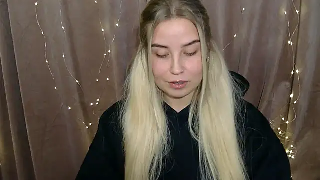 KristyHoney online show from 12/14/24, 10:02
