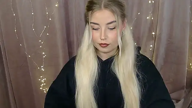KristyHoney online show from 12/15/24, 07:31