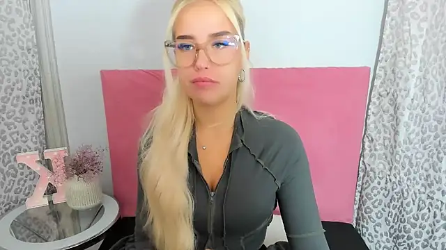 KristyHoney online show from 11/10/25, 08:24