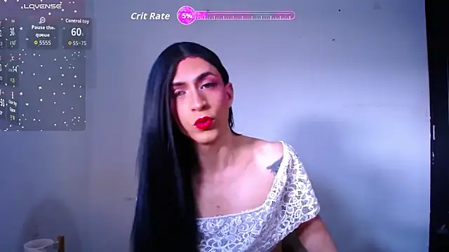 Snapshot of LiahGrey7 chatting on 09/13/25, 12:05 LiahGrey7 online show from 09/13/25, 12:05