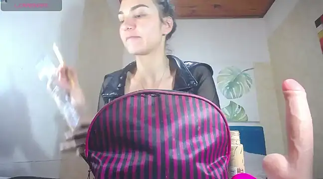 Snapshot of AnnieSoul chatting on 03/11/25, 12:39 AnnieSoul online show from 03/11/25, 12:39