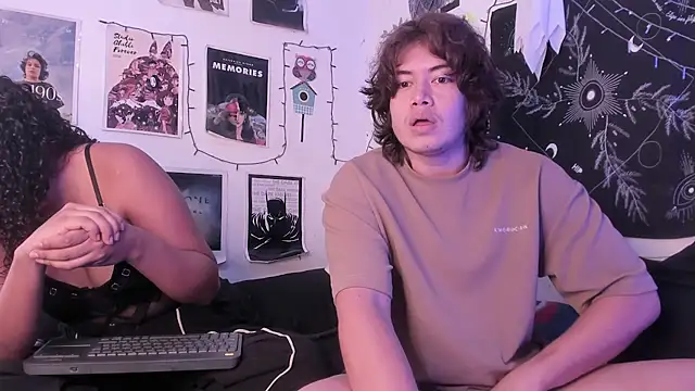 hothoneychile online show from 09/17/25, 02:19