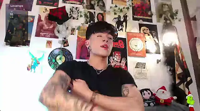 Mathew stardust online show from 12/28/24, 02:33