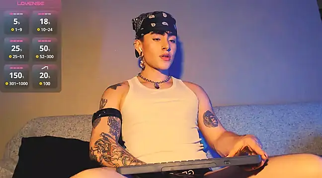 Mathew stardust online show from 03/19/25, 04:47