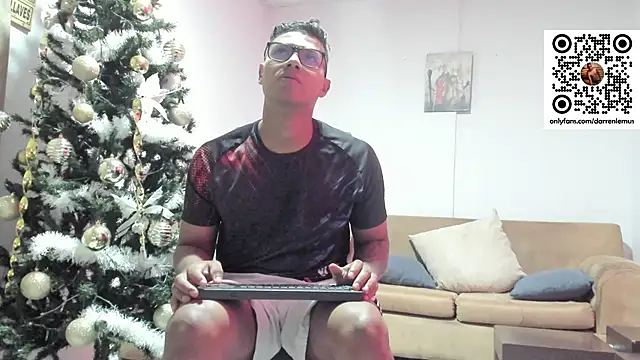 Darren hot2 online show from 01/04/25, 07:34
