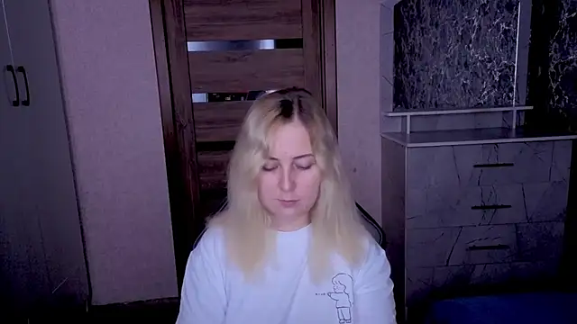 Kristy-Max online show from 05/30/26, 07:11
