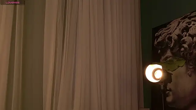 Snapshot of SunnyRisha chatting on 11/16/25, 05:35 SunnyRisha online show from 11/16/25, 05:35