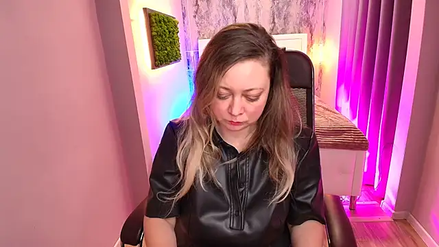 JesiaFoxi online show from 12/29/24, 12:55