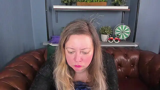JesiaFoxi online show from 01/10/25, 10:50