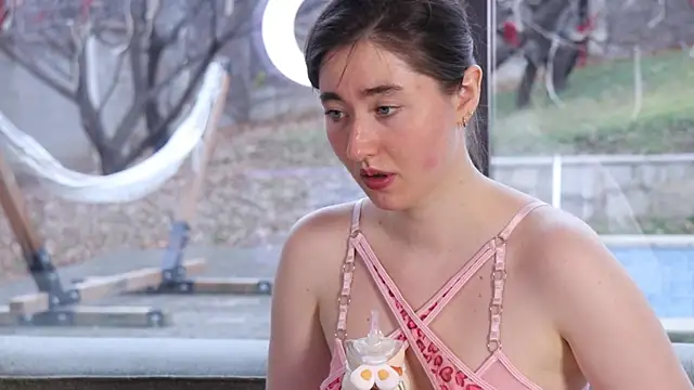 Snapshot of GentleSparkMay chatting on 12/02/24, 11:34 GentleSparkMay online show from 12/02/24, 11:34