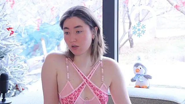 Snapshot of GentleSparkMay chatting on 01/17/25, 09:28 GentleSparkMay online show from 01/17/25, 09:28