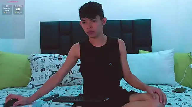 Snapshot of Tonny_twink_ chatting on 01/31/25, 04:58 Tonny twink online show from 01/31/25, 04:58