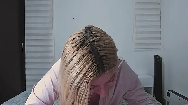 Snapshot of saori_9b chatting on 09/26/25, 04:27 saori 9b online show from 09/26/25, 04:27