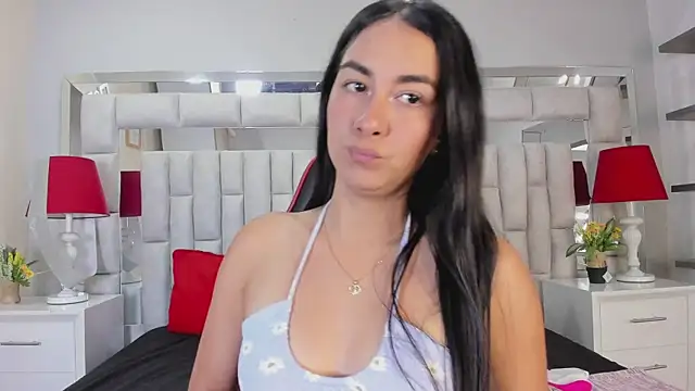 lyzzi smith01 online show from 09/22/25, 07:38