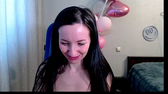 Snapshot of RailyMellow chatting on 02/08/25, 10:07 RailyMellow online show from 02/08/25, 10:07